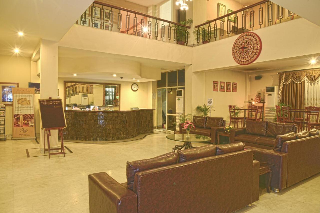 Landmark Hotels グワーハーティー エクステリア 写真